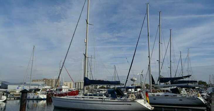 Chartern Sie segelboot in Marina Alcaidesa - Bavaria 44