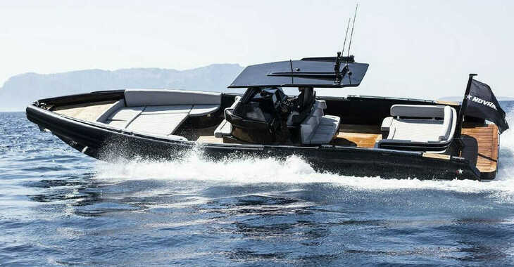 Rent a motorboat in Porto Cervo - Black Shiver 120