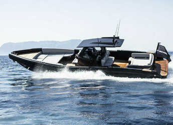 Rent a motorboat in Porto Cervo - Black Shiver 120