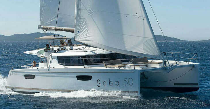 Alquilar catamarán en Puerto deportivo de Charles Ornano - Saba 50