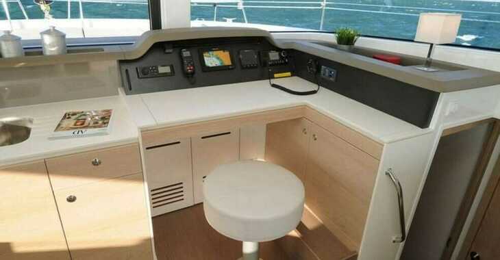 Rent a catamaran in Baie Ste Anne - Bali 4.1 - 3 + 1 cab.