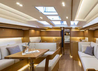 Chartern Sie segelboot in Kalkara Marina - Dufour 520 GL