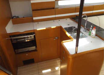 Chartern Sie segelboot in Kalkara Marina - Jeanneau 53