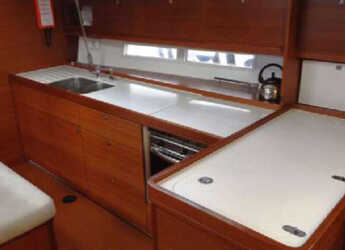 Chartern Sie segelboot in Kalkara Marina - Dufour 450 GL