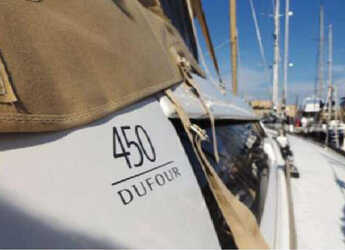 Chartern Sie segelboot in Kalkara Marina - Dufour 450 GL