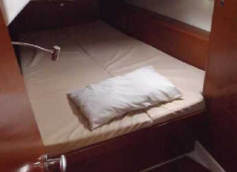 Chartern Sie segelboot in Kalkara Marina - Oceanis 50 Family