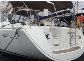 Chartern Sie segelboot in Kalkara Marina - Oceanis 50 Family