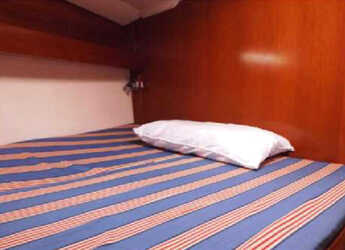 Chartern Sie segelboot in Kalkara Marina - Dufour 365