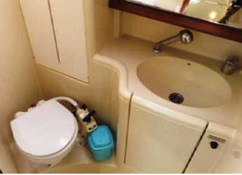 Chartern Sie segelboot in Kalkara Marina - Dufour 365