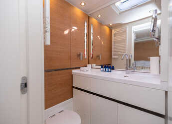 Louer voilier à Marina Kastela - CNB 76