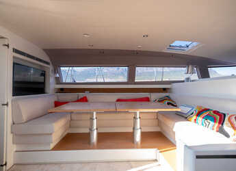 Louer voilier à Marina Kastela - CNB 76