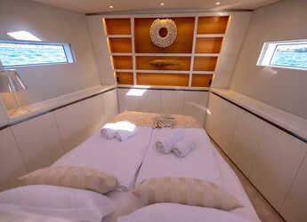 Louer voilier à Marina Kastela - CNB 76