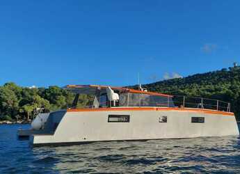 Chartern Sie motorkatamaran in Matejuska port - Luna 47 Power