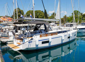 Louer voilier à Zadar Marina -  Bvaria C38 (286926 ZD) 