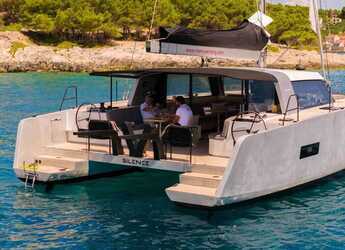 Alquilar catamarán en Marina Mandalina - Vaan R4 Electric