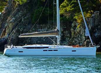 Rent a sailboat in Mykonos Marina - Sun Odyssey 519 - 4 cab.