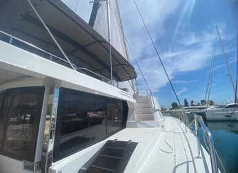 Rent a catamaran in Alimos Marina - Bali 5.8 - 6 + 2 cab.