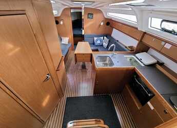 Alquilar velero en Marina Sukosan (D-Marin Dalmacija) - Bavaria Cruiser 37 - 3 cab.