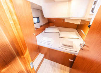 Rent a sailboat in D-Marin Marina Lefkas - Bavaria C42