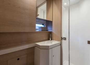 Rent a catamaran in Anse Marcel Marina (Lonvilliers) - Bali 5.4 - 6 + 2 cab.