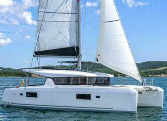 Rent a catamaran in Marina di San Vicenzo - Lagoon 42