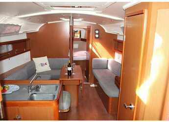 Alquilar velero en Marina Delta Kallithea - Oceanis 37