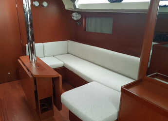 Rent a sailboat in Marina di Scarlino - Oceanis 41.1