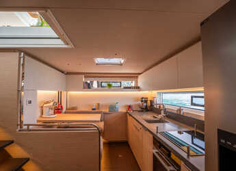 Alquilar catamarán en Porto Olbia - Lagoon Sixty 5