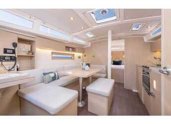 Alquilar velero en Porto Olbia - Oceanis 37.1 - 3 cab 2 wc