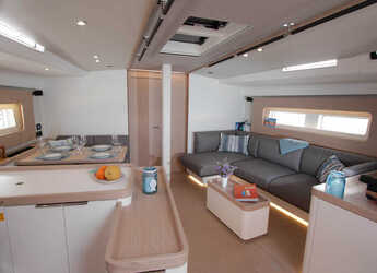 Alquilar velero en Olympic Marine - First 53