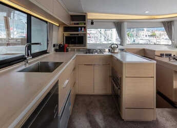 Alquilar catamarán en Porto Montenegro - Lagoon 46 