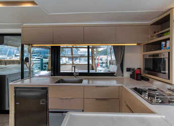 Alquilar catamarán en Porto Montenegro - Lagoon 46 