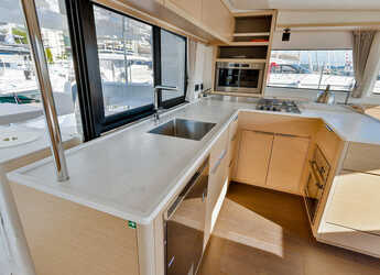 Alquilar catamarán en Porto Montenegro - Lagoon 46 