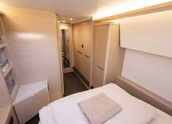 Alquilar catamarán en Porto Montenegro - Lagoon 46 