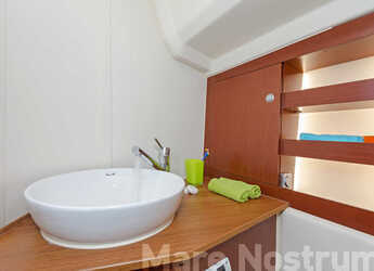 Rent a sailboat in Kos Marina - Hanse 385