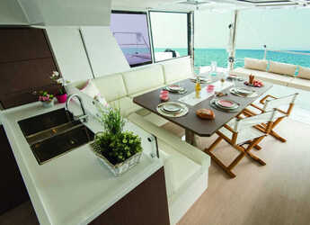 Alquilar catamarán en Marina Gouvia - Bali 4.8 