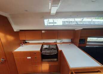 Rent a sailboat in Marina Drage - Bavaria C42