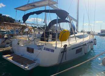 Rent a sailboat in Marina Drage - Bavaria C42