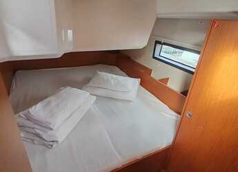 Rent a sailboat in Marina Drage - Bavaria C42