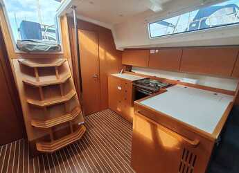 Rent a sailboat in Marina Drage - Bavaria C42