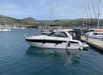 Louer bateau à moteur à SCT Marina Trogir - Bavaria Sport 330 HT