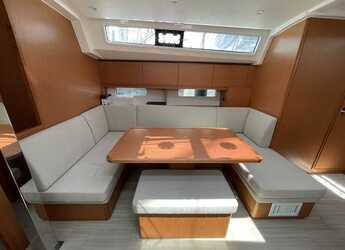 Rent a sailboat in Alimos Marina - Bavaria C46