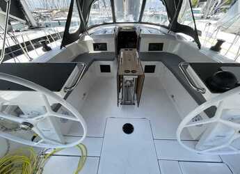 Rent a sailboat in Alimos Marina - Bavaria C46