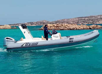 Rent a motorboat in Marina di Cannigione - Alson Flash 750