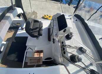 Chartern Sie katamaran in Cala dei Sardi - Lagoon 42 