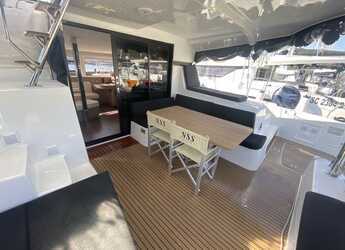 Chartern Sie katamaran in Cala dei Sardi - Lagoon 42 