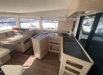 Chartern Sie katamaran in Cala dei Sardi - Lagoon 42 