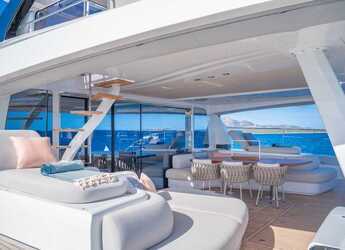 Alquilar catamarán en Cala dei Sardi - Lagoon Seventy 8