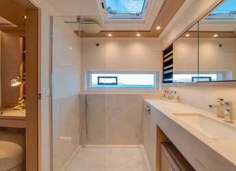 Alquilar catamarán en Cala dei Sardi - Lagoon Seventy 8