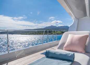 Alquilar catamarán en Cala dei Sardi - Lagoon Seventy 8